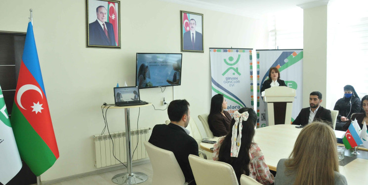 “Erkən nikah və gender bərabərliyi” mövzusunda maarifləndirici seminar keçirilib.