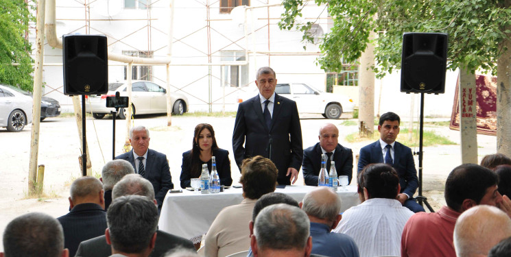 Şəhər İcra Hakimiyyətinin başçısı İlqar Abbasov növbəti səyyar görüş keçirib.