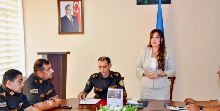 Şirvanda fövqəladə hallara hazırlıq və əhalinin təhlükəsizliyinin təmin olunması məsələləri müzakirə edilib.
